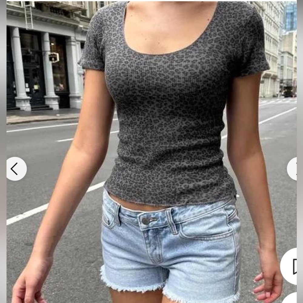 🩶Brandy McKenna Top.